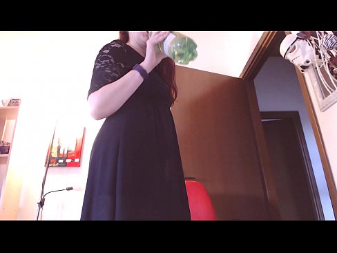 ❤️ Yon esklav soumèt ki renmen kilòt sal ak apetisan oblije masturbe apre li fin gade videyo sa a! ️ Sèks super nan nou ﹏